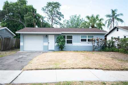 6704 49th Ave N St. Petersburg, FL 33709