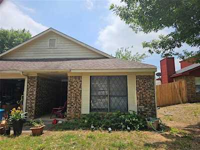 1705 Stoneway Drive Grapevine, TX 76051