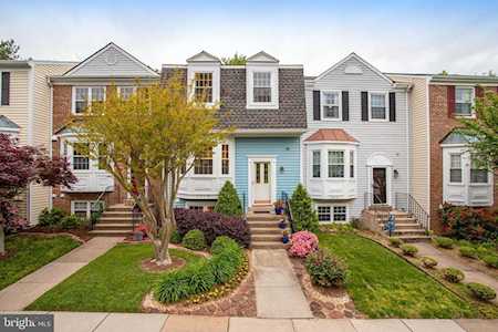 3619 Buckeye Ct Fairfax, VA 22033