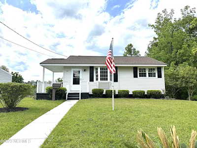 445 Nelson Drive Jacksonville, NC 28540
