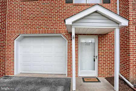 1722 English Dr Mechanicsburg, PA 17055