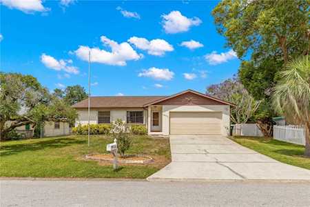 1812 Cardinal Dr Clearwater, FL 33759