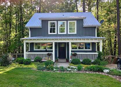 94 Bobtown Cir Sewanee, TN 37375