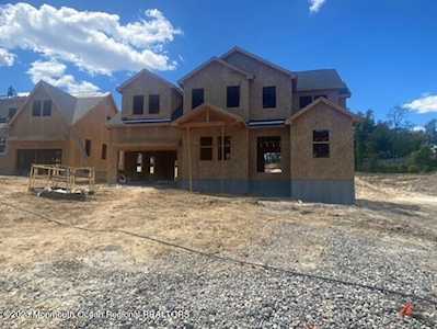 137 Siddons Ct Island Heights, NJ 08732