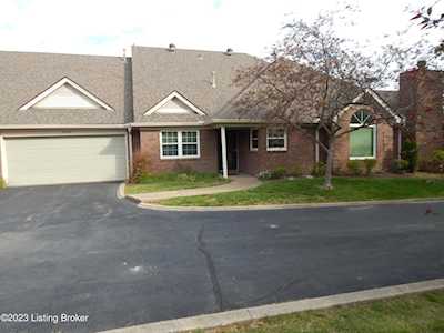 7920 Treetops Dr Louisville, KY 40291