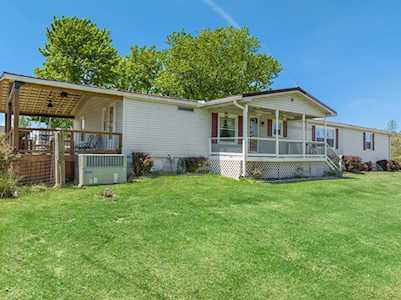1078 Graves Rd Stamping Ground, KY 40379