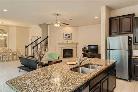 193 Carrington Lane Lewisville, TX 75067