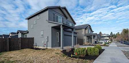 1499 NE Rumgay Ln Bend, OR 97701