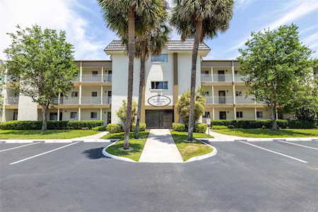4595 Chancellor St NE #108 St. Petersburg, FL 33703