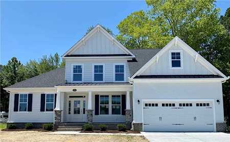 208 Werdna Ln Chesapeake, VA 23322