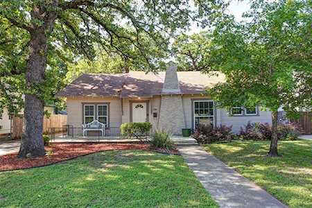 2308 Carnation Avenue Fort Worth, TX 76111