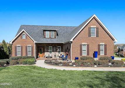 1760 Inverness Dr Maryville, TN 37801