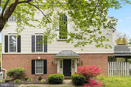 1431 Thornbury Ct Crofton, MD 21114