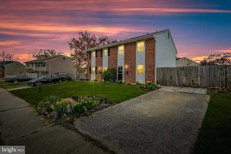 178 Seagull Dr Pasadena, MD 21122