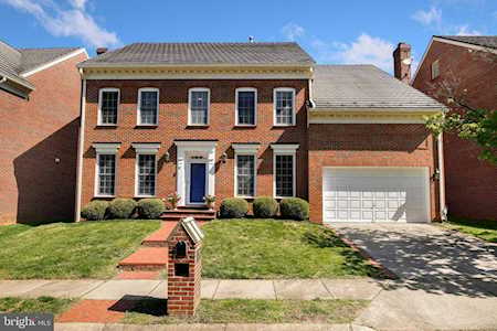 7805 Stable Way Potomac, MD 20854