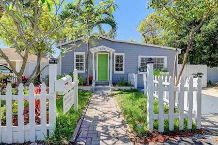 404 SE 20th Court Boynton Beach, FL 33435