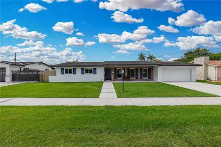 9122 SW 65th Ter Miami, FL 33173