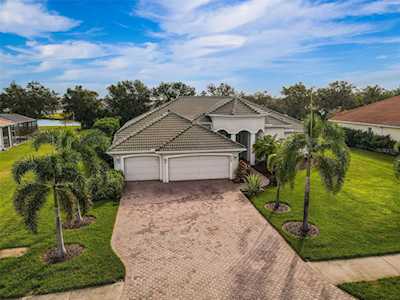 409 148th Ct NE Bradenton, FL 34212
