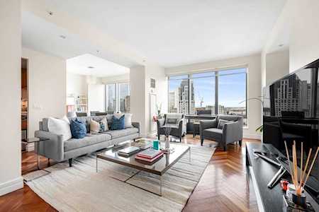 1 Avery St #29C Boston, MA 02111