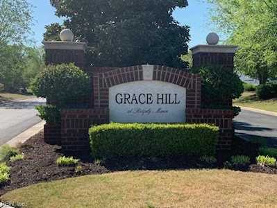 1096 Grace Hill Dr Virginia Beach, VA 23455