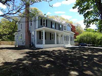 33 Geraldine Drive Norwood, MA 02062