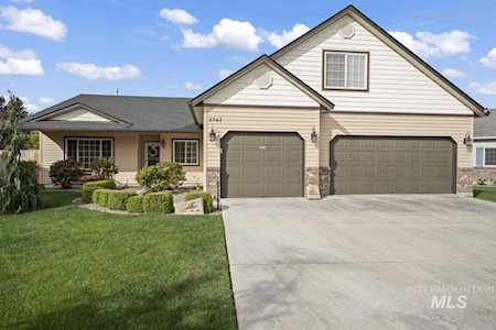2542 N Rough Stone Pl Meridian, ID 83646
