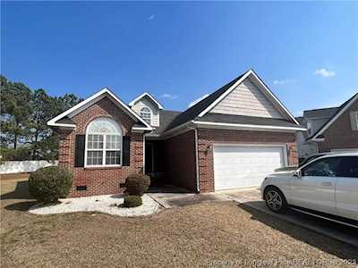 202 Old Colony Place Raeford, NC 28376