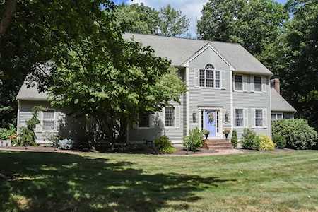 88 Taylor Rd Marlborough, MA 01752