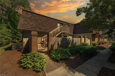 1663 Ocean Bay Dr Virginia Beach, VA 23454