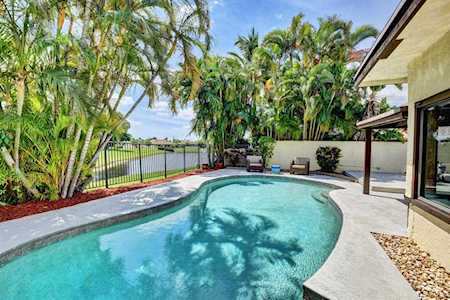 377 SW 29th Avenue Delray Beach, FL 33445