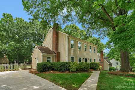 8915 Gamesford Dr Charlotte, NC 28277