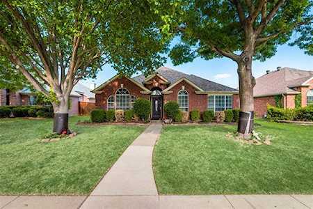 8716 Clearview Court Plano, TX 75025