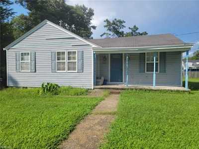 1927 Linster St Chesapeake, VA 23324