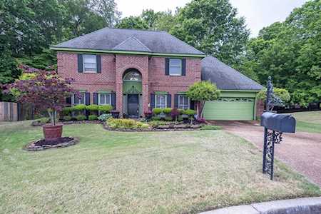 8983 Country Leaf Cv Memphis, TN 38016