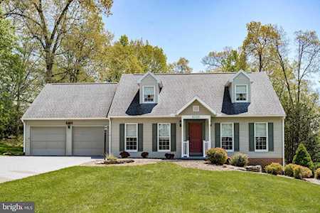 6106 Greenbriar Lane Fayetteville, PA 17222