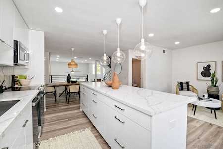 3264 Caminito Eastbluff #106 La Jolla, CA 92037