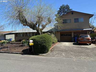 2921 NE Littler WAY Vancouver, WA 98662