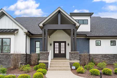 5507 Farmhouse Dr Crestwood, KY 40014