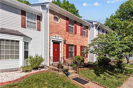 4 Saxony Place Hampton, VA 23669
