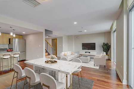 425 W Beech #1707 San Diego, CA 92101