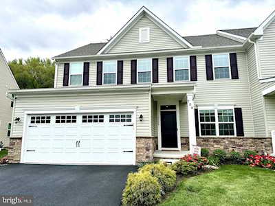 208 Felix Dr Newark, DE 19713