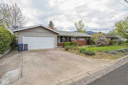 269 W Nevada St Ashland, OR 97520