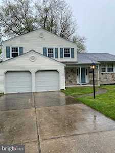 34 Saddle Ln Cherry Hill, NJ 08002