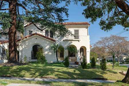 1102 N Cedar St Glendale, CA 91207