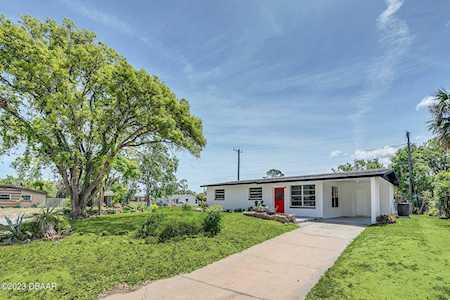 543 Brook Circle South Daytona, FL 32119