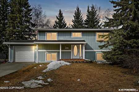 16017 Mammoth Circle Eagle River, AK 99577
