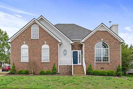 202 Golden Leaf Ct Franklin, TN 37067