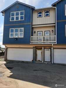 3427 S 144th Ln Tukwila, WA 98168