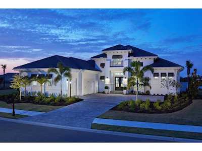 8335 Lucerne LOOP Lakewood Ranch, FL 34202