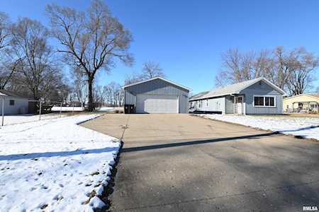 12017 N Riverview Rd Chillicothe, IL 61523
